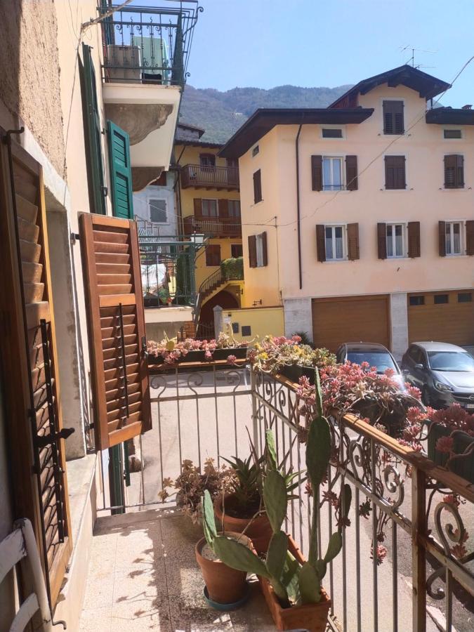 La Tana Dell'Artista Hotel Arco Kültér fotó
